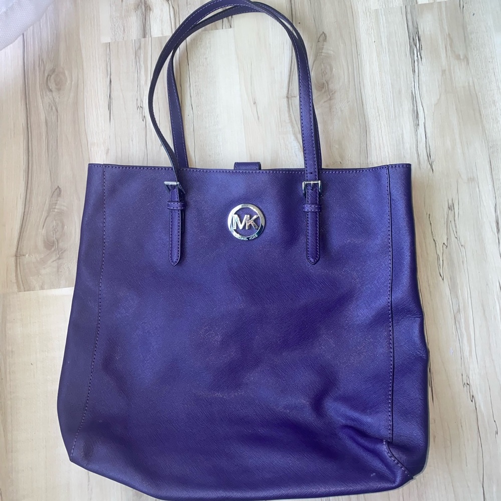 Michael Kors purple tote